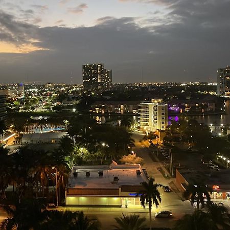 Hollywood On Beach Apartment ภายนอก รูปภาพ