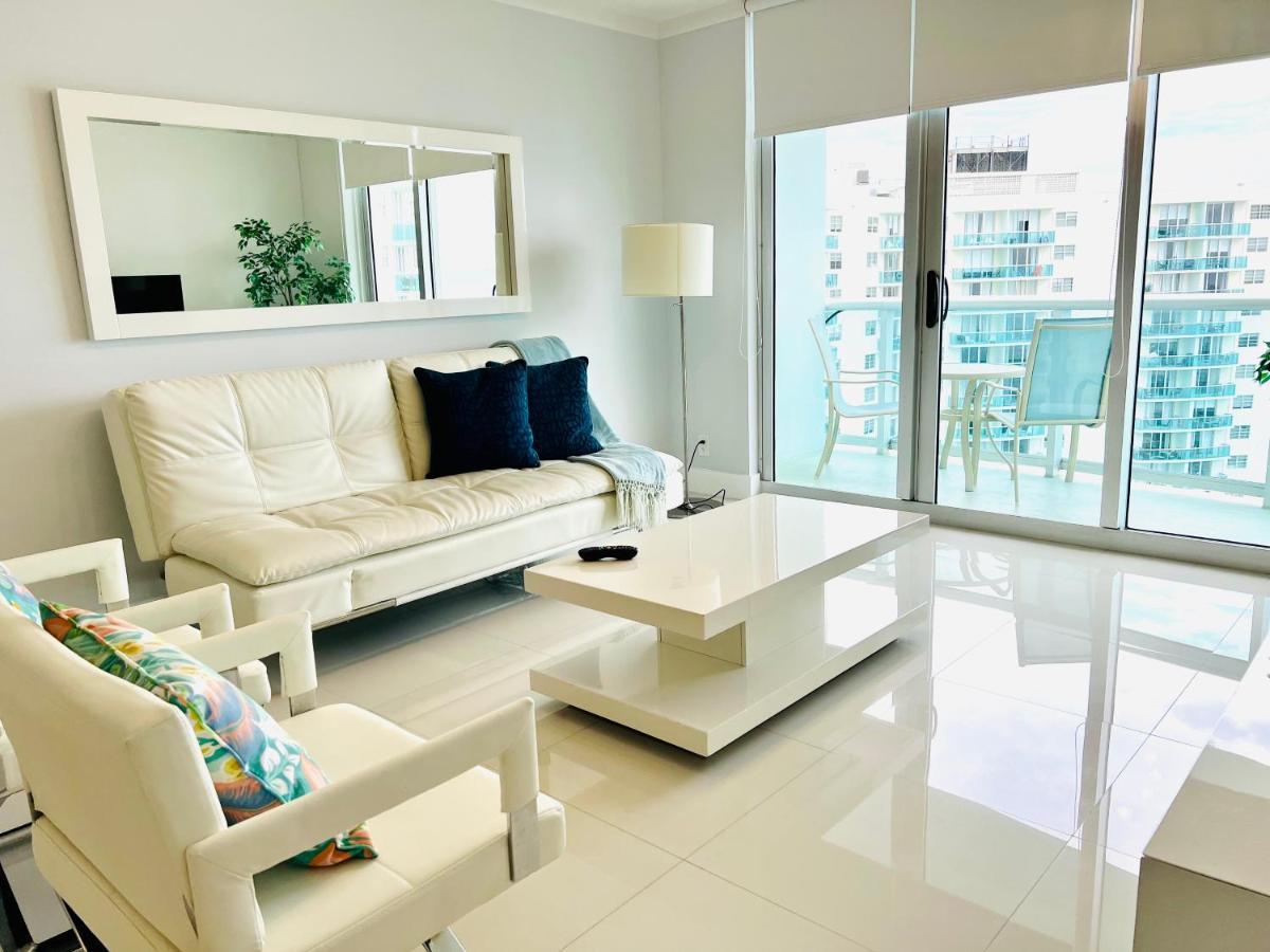 Hollywood On Beach Apartment ภายนอก รูปภาพ